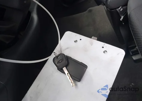 2015 Chevrolet Silverado 1500 1Lt из США, поврежденный, VIN 3GCPCREC2FG423809